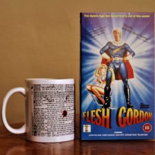 Lichtspielplatz #35 – FLESH GORDON und FINDING PLANET PORNO: Sex und Zeitgeist